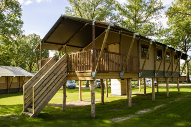 LEISTERT glamping+tent+superior+(12).jpg