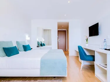 Auramar Beach Resort