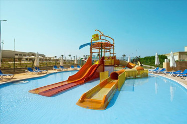 Hotel SUNRISE Marina Resort