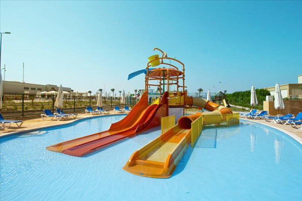 Hotel SUNRISE Marina Resort