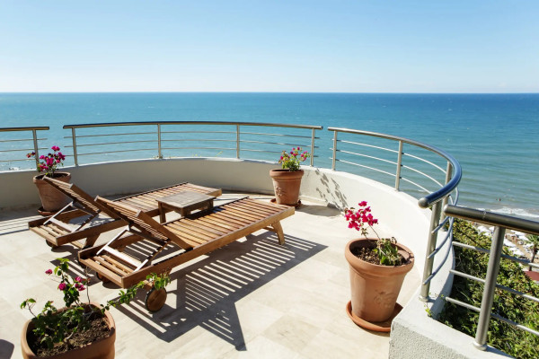 Sunrise Queen Resort & Spa