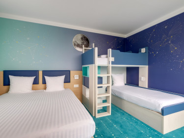 Grand Magic (Magic Circus Hotel)