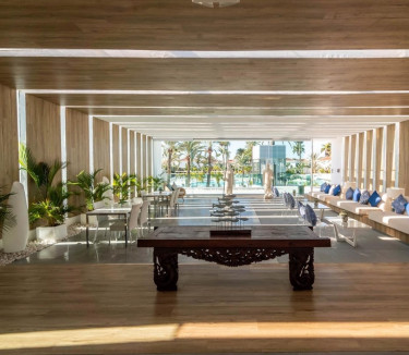 Hotel LIVVO Dunagolf Suites