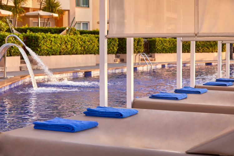 Zafiro Cala Mesquida