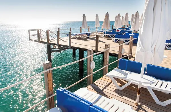 Hotel Blue Waters Club