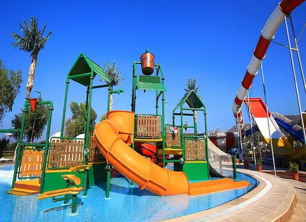 Vakantie met waterpark: Cactus Hotel Club Yali Resort