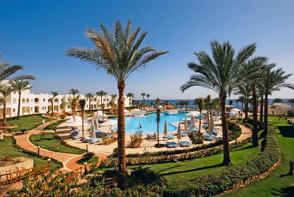 Sunrise Select Diamond Beach Hotel