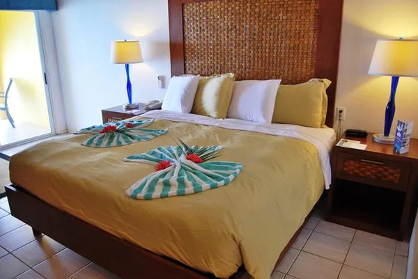 Divi Flamingo Beach Resort