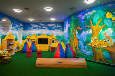 SPLASHWORLD Leonardo Laura Beach & Splash Resort 