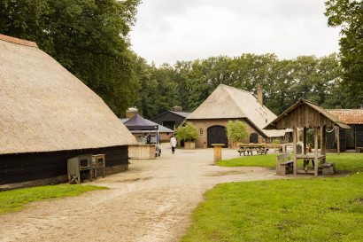 Bijzonder overnachten in een Tenthuisje op een BoerenBed camping