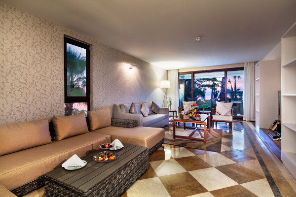 Nirvana Lagoon Villas Suites & SPA