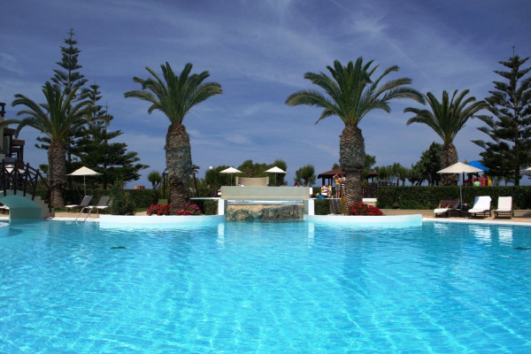 aparthotel-andrea-mare (10).jpg