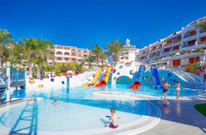 Tenerife met baby