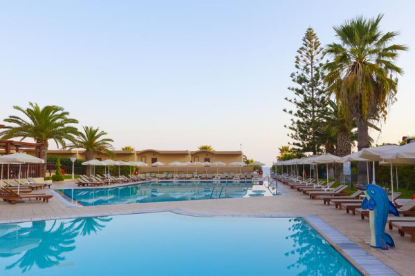 Kindvriendelijk Sun Beach Resort Complex in Trianta op Rhodos - Griekenland