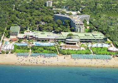 Maritim Pine Beach Resort