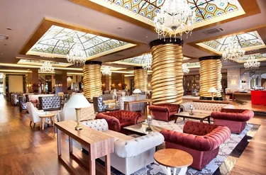 Royal Holiday Palace