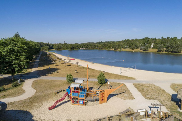 Camping Les Alicourts Resort- speeltuin