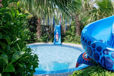 Hotel Pine Bay Holiday Resort