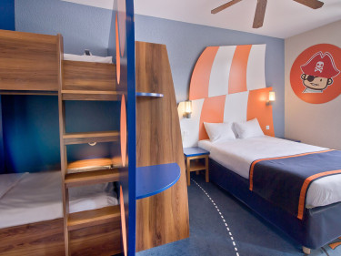 Explorers Hotel - Fabulous Hotels Group