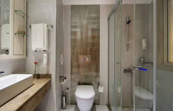 crystal-waterworld (6).jpg