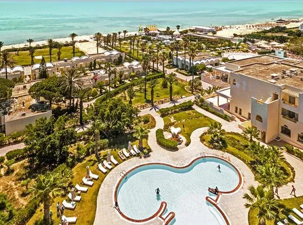 Delfino Beach strand en hotel