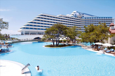 Hotel Titanic Deluxe Lara