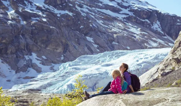 Frida - 13, 14 of 17-daagse autorondreis Noorwegen