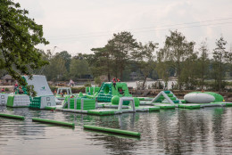 Aquapark de Kempervennen bevat een wipe out baan voor oneindig waterpret