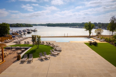 NIEUW splashpark met infinitypool bij Landal Marina Resort Well