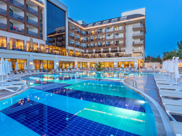 Hotel Glamour Resort & Spa