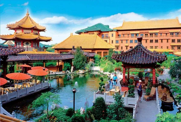 Pretpark vakantie naar Hotel Ling Bao in Phantasialand - Duitsland