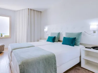 Auramar Beach Resort