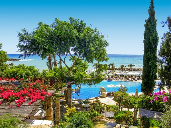 Coral Beach Hotel & Resort