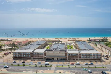 Hotel Oasis Salinas Sea