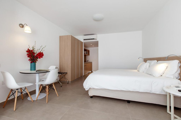 TIME TO SMILE Aliathon Village Cyprus