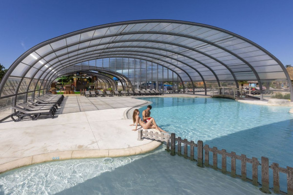 Camping Les Alicourts Resort- zwembad