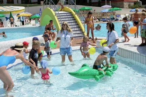 Kindvriendelijke Blue Sun Hotel Bonaca - Brac - Kroatie