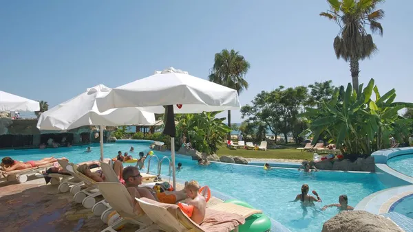 Sunrise Queen Resort & Spa