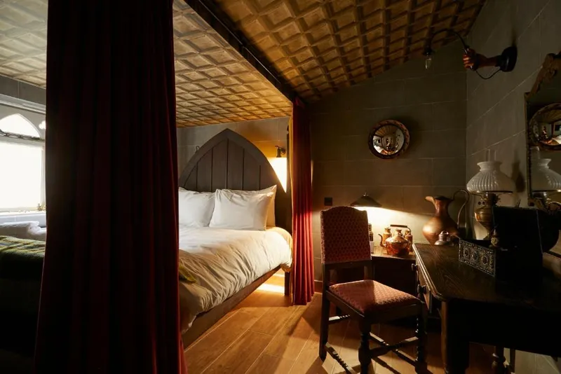 Georgian House Hotel