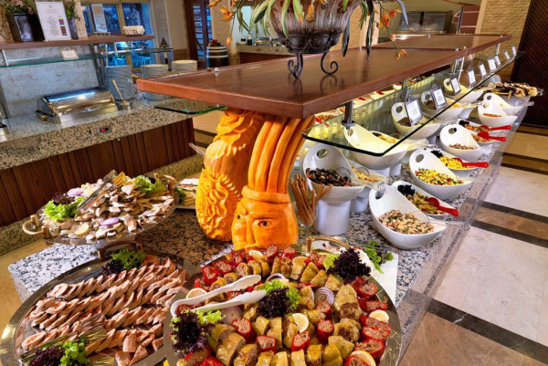 Crystal Deluxe Resort