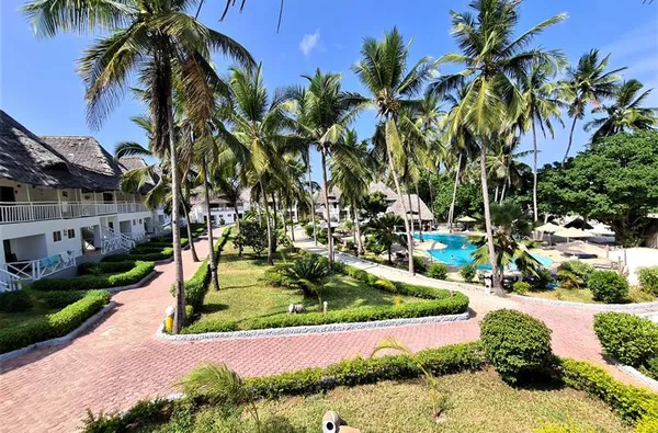 Paradise Beach Resort 