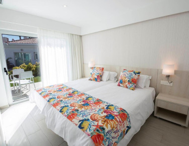 Hotel LIVVO Dunagolf Suites