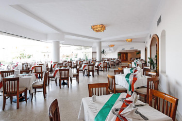 Hotel Three Corners Fayrouz Plaza Beach Resort