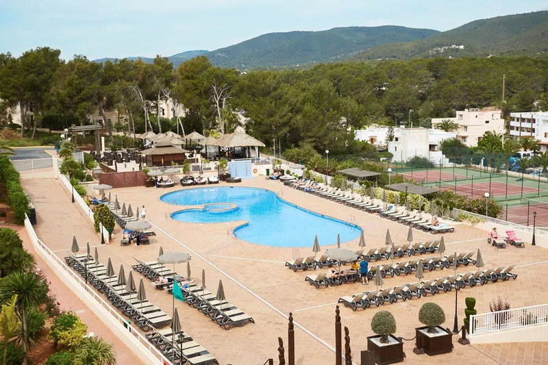 Invisa Figueral Resort (16).jpg