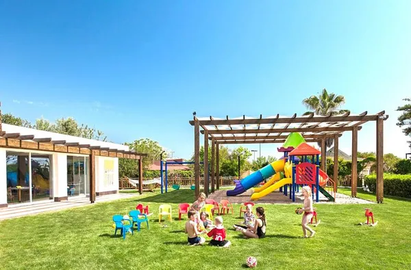 TUI BLUE Side Family Resort