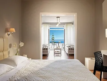 Lichnos Beach Hotel en Suites