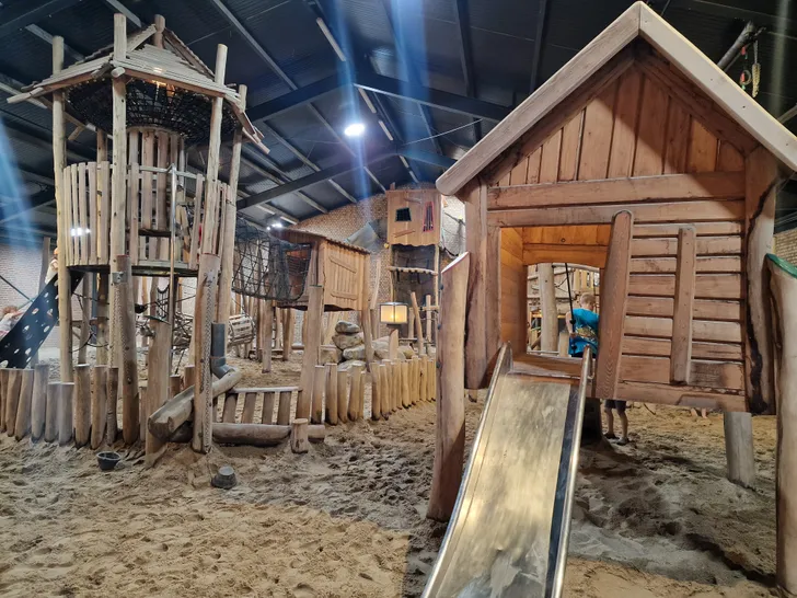 Binnen spelen in La Selva Playground