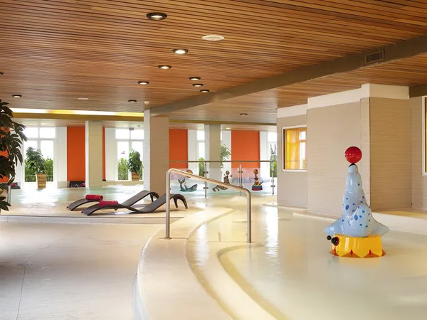 Grand Magic (Magic Circus Hotel)