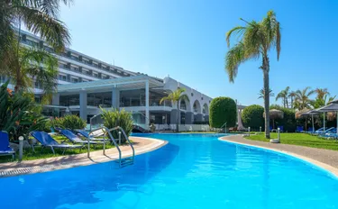 Oceanis Beach