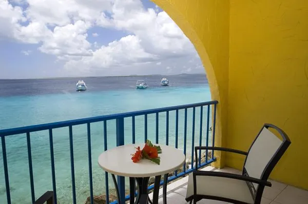 Divi Flamingo Beach Resort